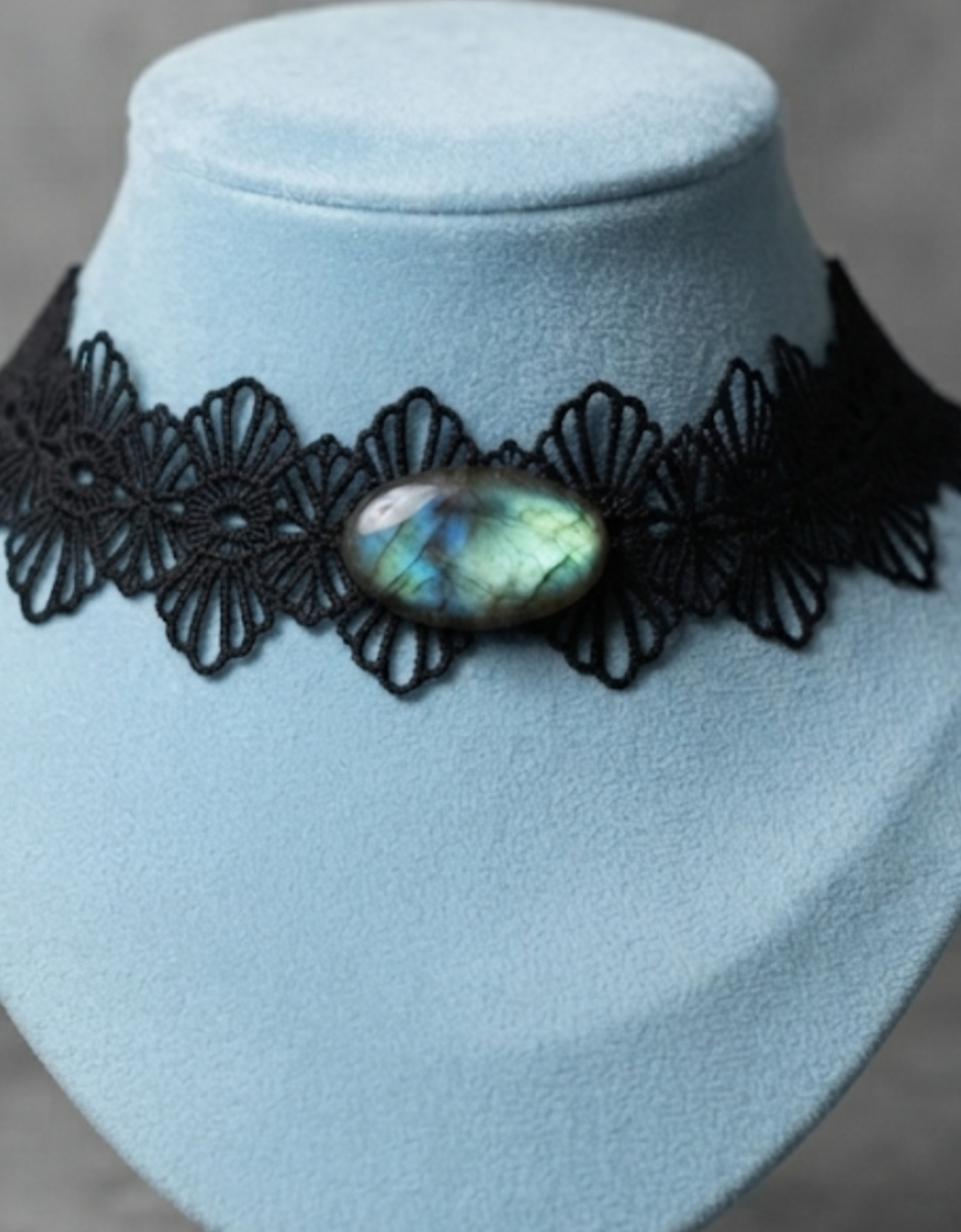 The Veil of Storms Choker